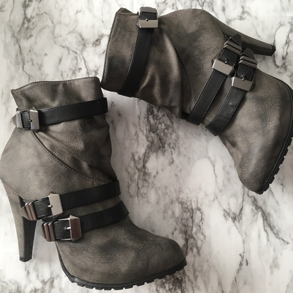 BKE Shoes - BKE Sole Gray Grunge Buckle Zip Booties Heels